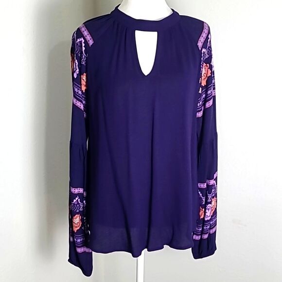Aina be Navy Blue Top, Choker Neckline Cut-out, Long Bell Sleeves w/Flowers, Med - Picture 1 of 9
